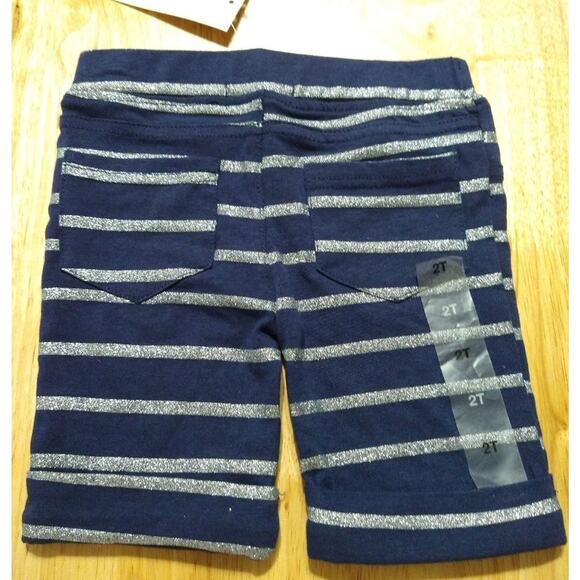 Epic Threads Toddler Girls Pull On Silver Stripe & Navy Blue Bermuda Shorts, 2T - Picture 3 of 5